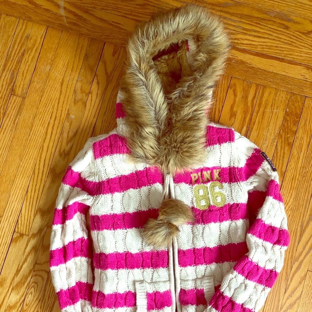 VS pink sweatshirt jacket size small